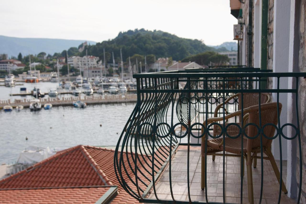Hotel Rr Herceg Novi Exteriér fotografie