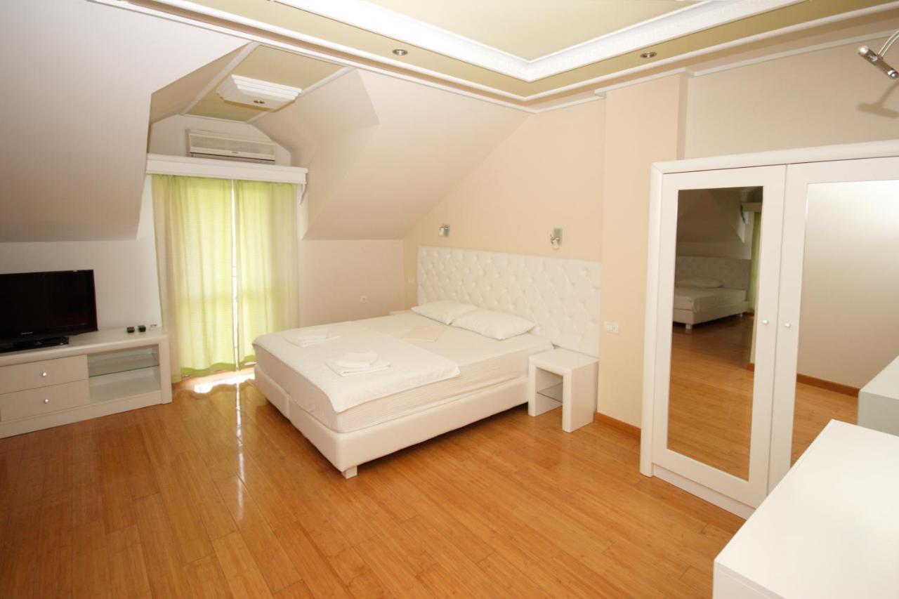 Hotel Rr Herceg Novi Exteriér fotografie