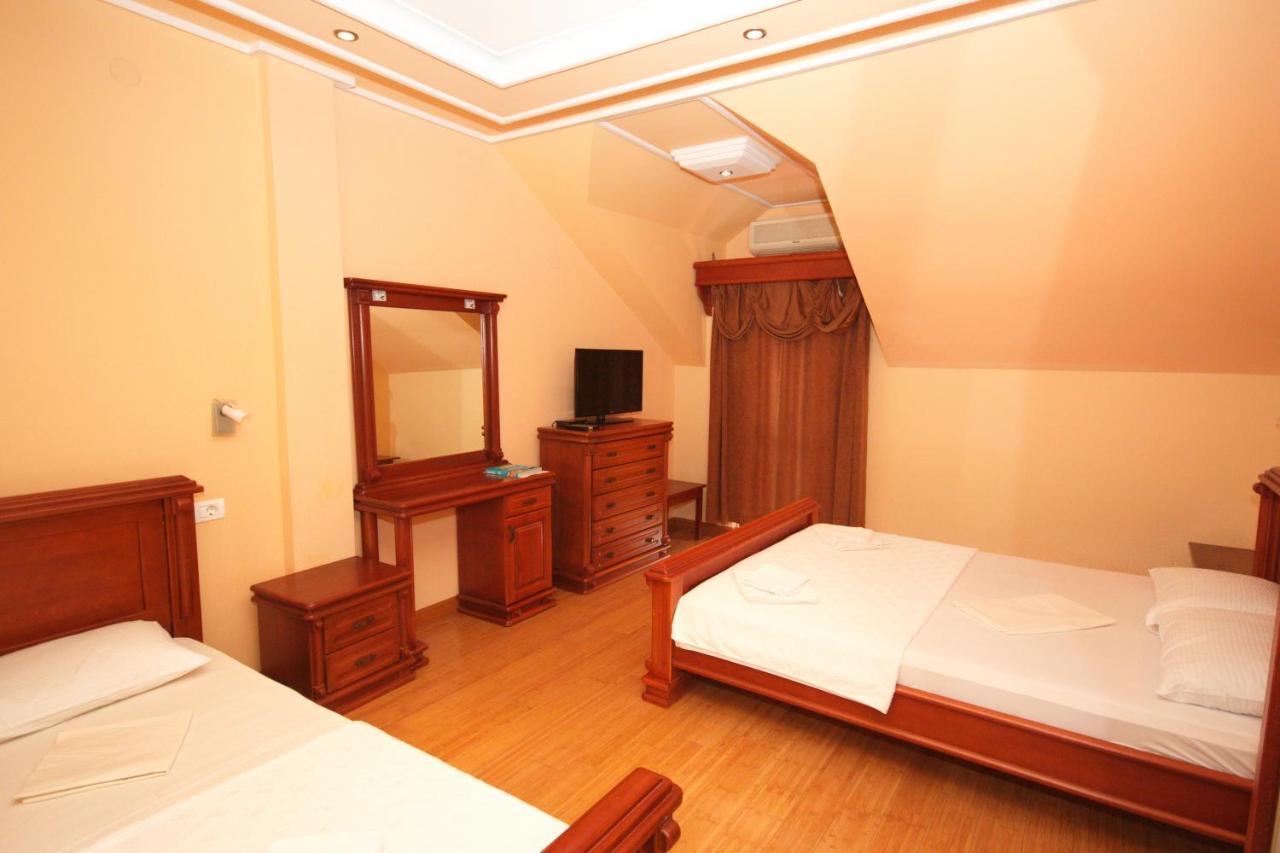 Hotel Rr Herceg Novi Exteriér fotografie
