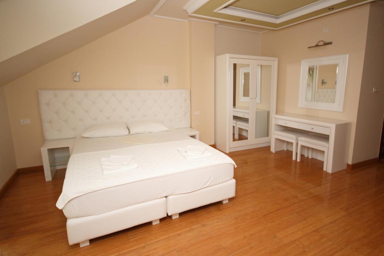 Hotel Rr Herceg Novi Exteriér fotografie